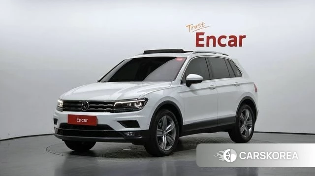 Volkswagen Tiguan second Generation 2018 Белый из Кореи