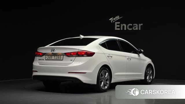 Hyundai Avante AD 2018 Белый из Кореи