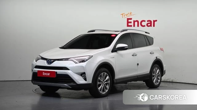 Toyota RAV4 2018 Белый из Кореи