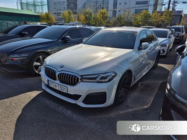 BMW 5 Series (G30) 2022 Белый из Кореи