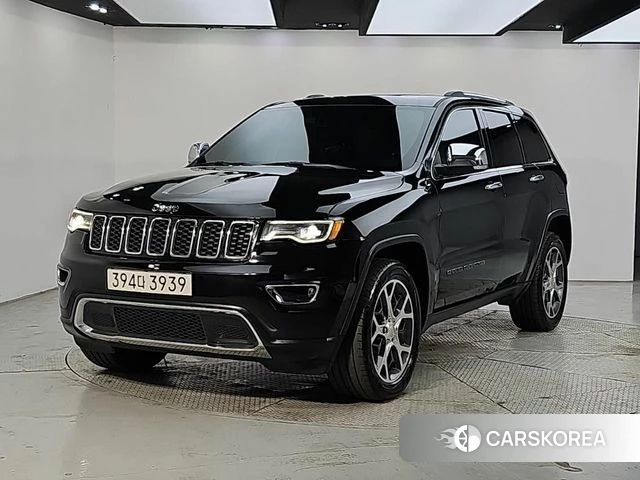 Jeep Grand Cherokee 2021 Черный из Кореи
