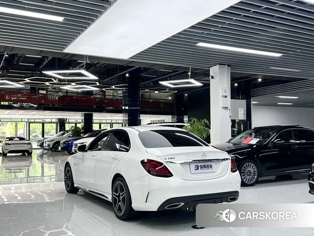 Mercedes-Benz C-class 2021 Белый из Китая