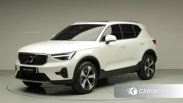 Volvo XC40 2025 Белый из Кореи