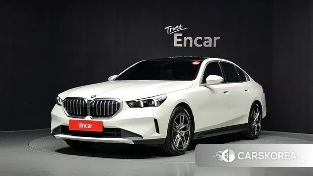 BMW 5 Series (G60) 2026 Белый из Кореи