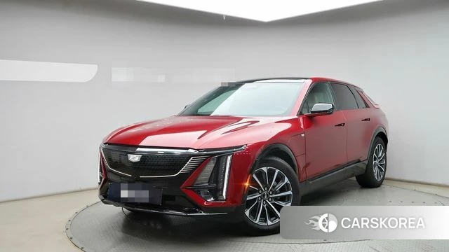 Cadillac Lyric 2024 Красный из Кореи