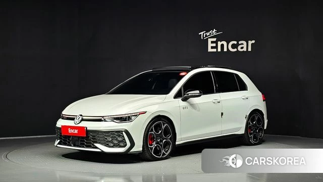 Volkswagen Golf 8th Generation 2025 Белый из Кореи