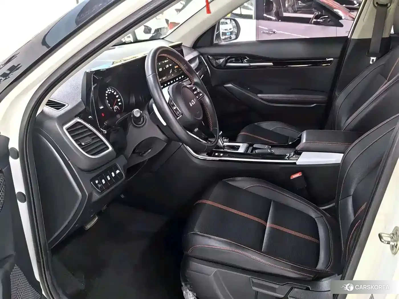 Kia KX3 2022 Белый из Китая