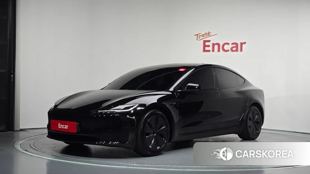 Tesla Model 3 2025 Черный из Кореи
