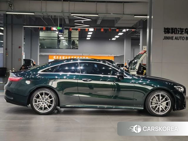Mercedes-Benz E-Class 2024 Зеленый из Китая