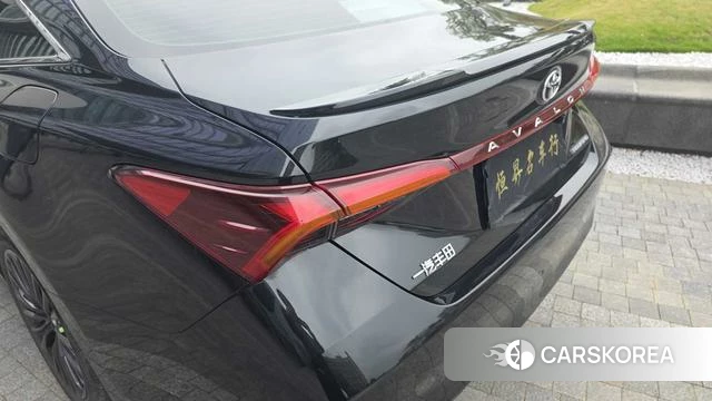 Toyota Avalon 2024 Черный из Китая