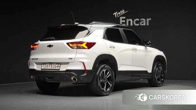 Chevrolet (GM Daewoo) Trailblazer 2020 Белый из Кореи