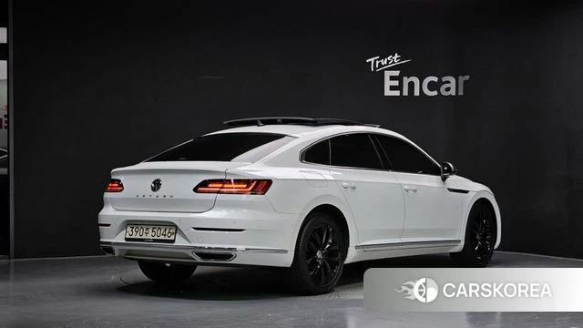 Volkswagen Arteon 2019 Белый из Кореи