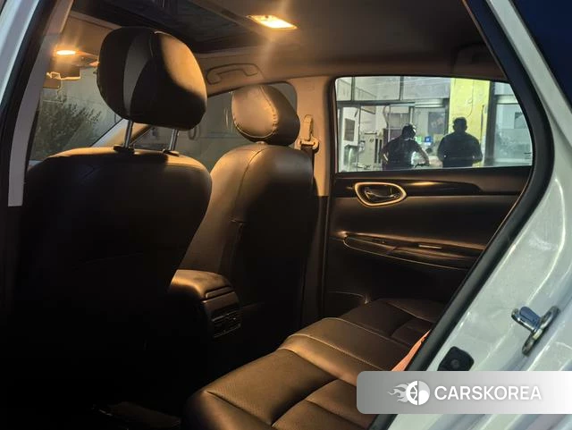 Nissan Sylphy 2023 Белый из Китая