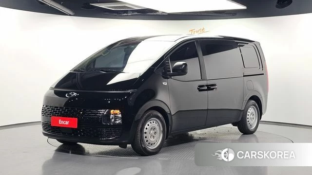 Hyundai Staria 2023 Черный из Кореи