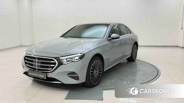 Mercedes-Benz E-Class W214 2025 Цвет галактики из Кореи