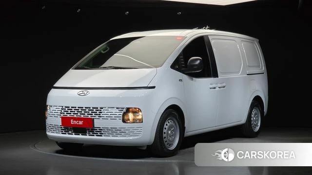 Hyundai Staria 2022 Белый из Кореи