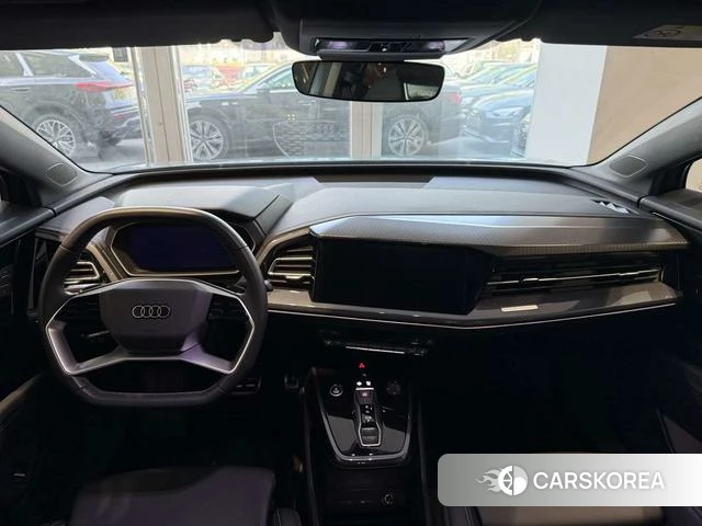 Audi Q4 2025 Синий из Китая