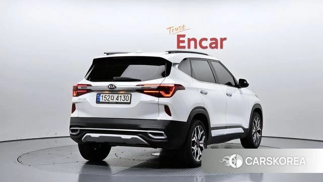 Kia Seltos 2020 Белый из Кореи