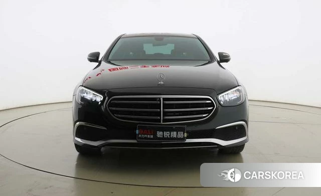 Mercedes-Benz E-Class 2023 Черный из Китая