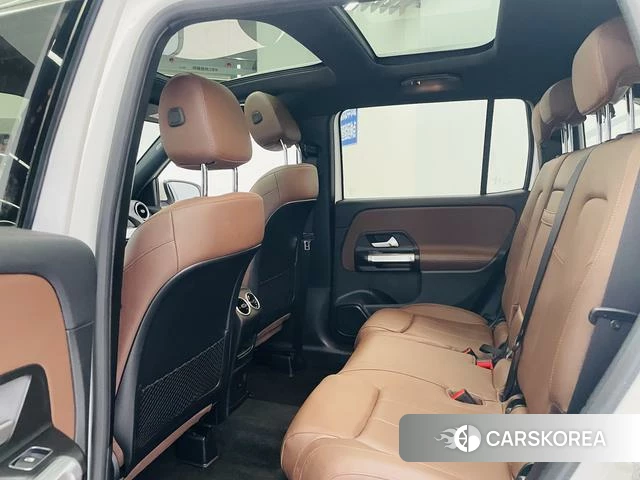 Mercedes-Benz GLB 2023 Белый из Китая