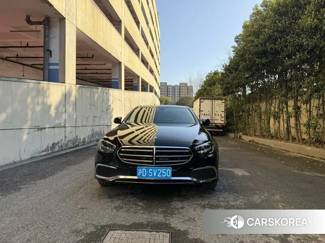 Mercedes-Benz E-Class 2023 Черный из Китая