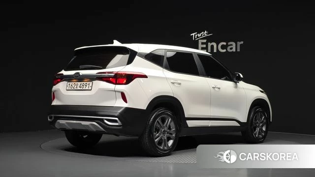 Kia Seltos 2019 Белый из Кореи