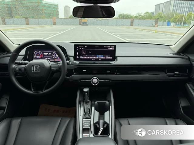 Honda Inspire 2023 Белый из Китая