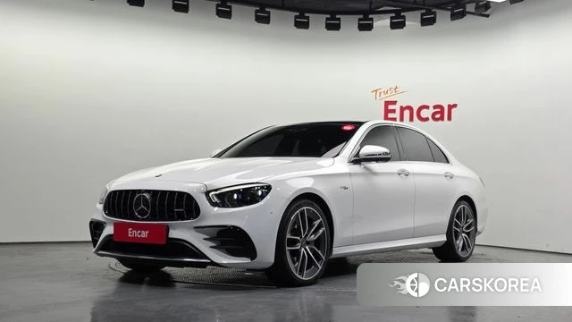 Mercedes-Benz E-Class W213 2021 Белый из Кореи