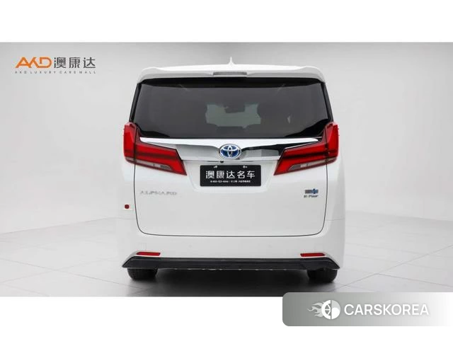Toyota Alphard 2021 Белый из Китая