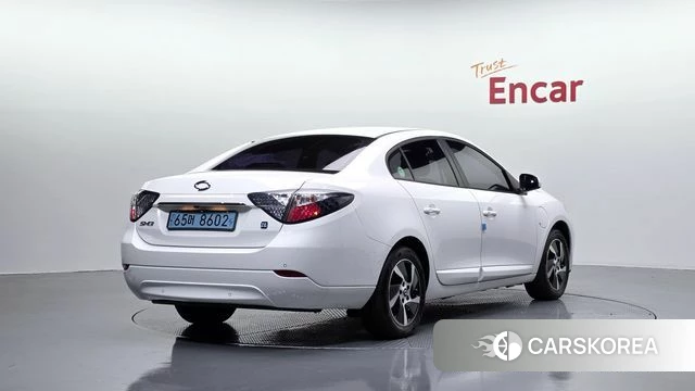 Renault Korea (Samsung) SM3 Z.E. 2018 Белый из Кореи