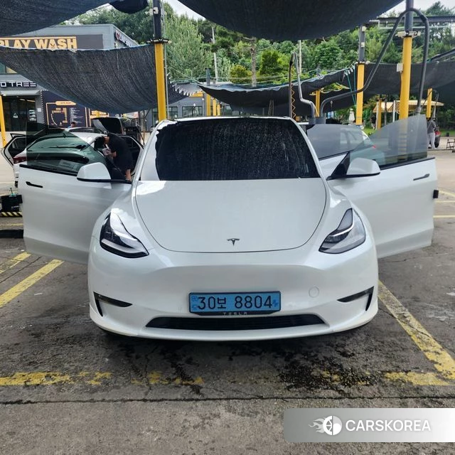 Tesla Model Y 2021 Белый из Кореи