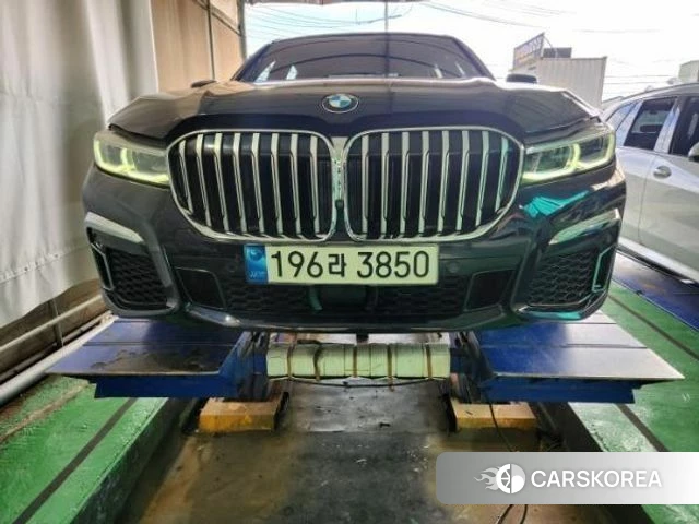 BMW 7 Series (G11) 2021 Черный из Кореи