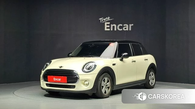 Mini Cooper 2019 Жемчужный цвет из Кореи