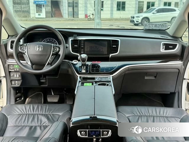 Honda Odyssey 2021 Белый из Китая