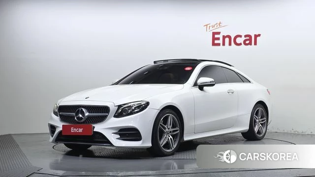 Mercedes-Benz E-Class W213 2019 Белый из Кореи