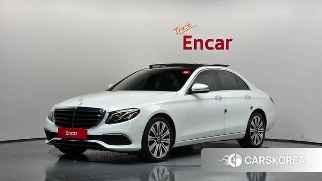 Mercedes-Benz E-Class W213 2019 Белый из Кореи