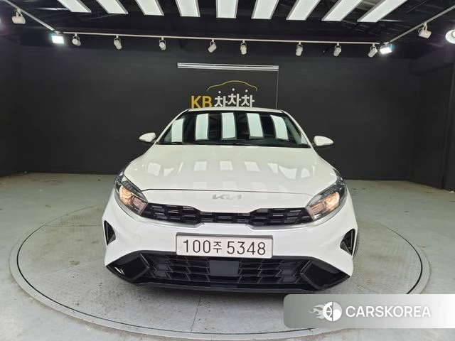 Kia The New K3 2nd generation 2023 Белый из Кореи