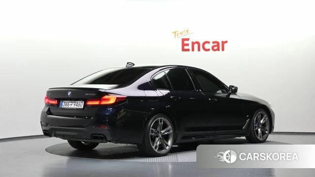 BMW 5 Series (G30) 2021 Черный из Кореи