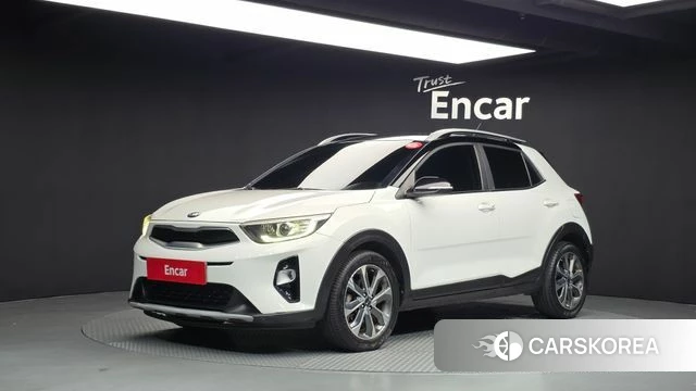 Kia Stonic 2018 Белый из Кореи