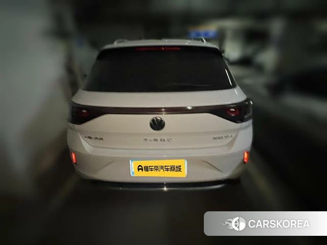 Volkswagen T-Roc 2023 Белый из Китая