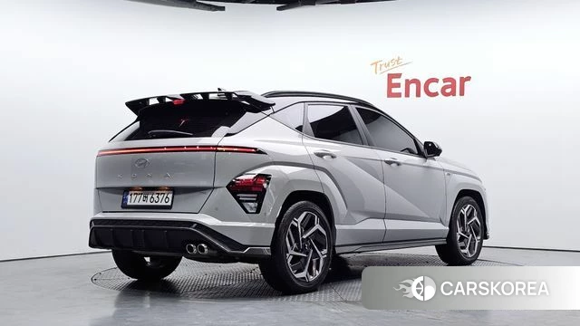 Hyundai Kona (SX2) 2023 Серебристо-серый из Кореи