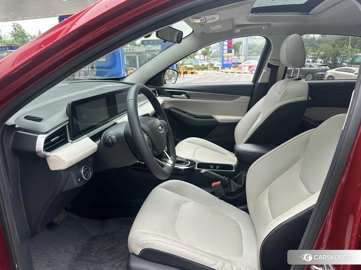 Ford Escort 2021 Красный из Китая