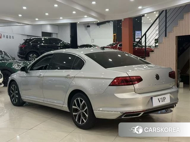 Volkswagen Magotan 2021 Шампань из Китая