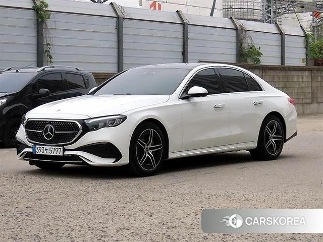 Mercedes-Benz E-Class W214 2026 Белый из Кореи