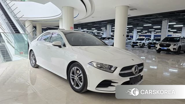 Mercedes-Benz A-Class 2023 Белый из Китая