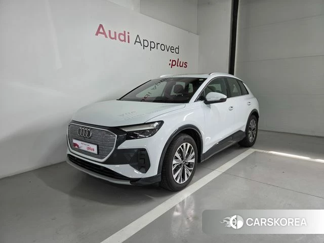 Audi Q4 e-Tron (F4) 2025 Белый из Кореи