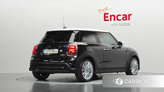 Mini Cooper 2022 Черный из Кореи