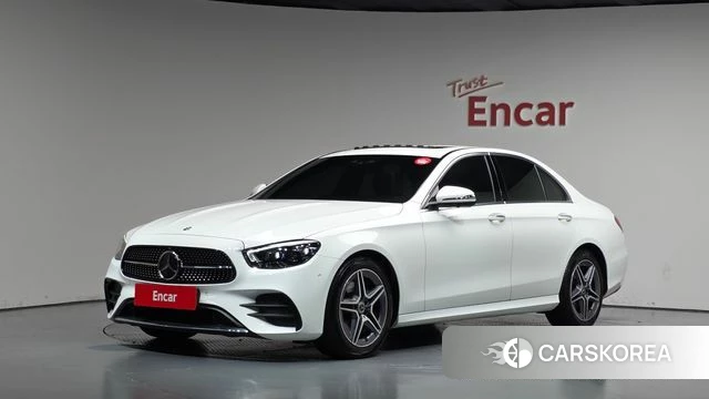 Mercedes-Benz E-Class W213 2023 Белый из Кореи, фото 2
