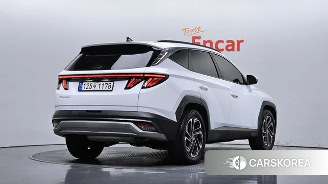 Hyundai The New Tucson Hybrid (NX4) 2024 Белый из Кореи