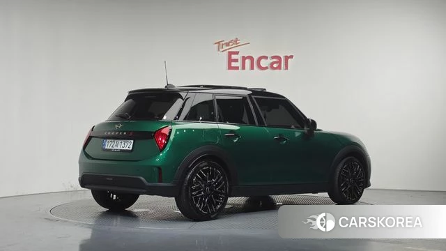 Mini Cooper S 4th Generation 2024 Темно-зеленый из Кореи